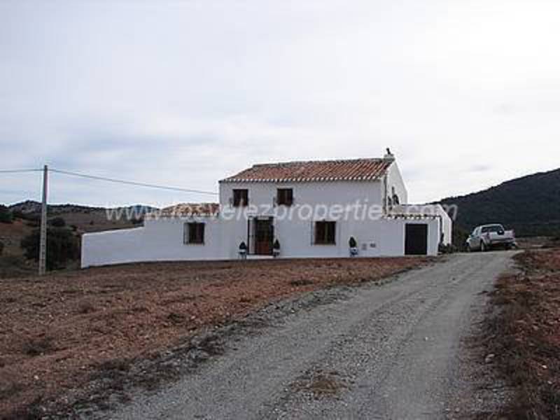 LVC102: Detached Character House for sale in Chirivel, Almería