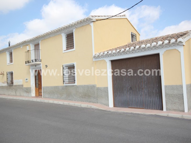 LVC306: Village or Town House for sale in Velez-Blanco, Almería