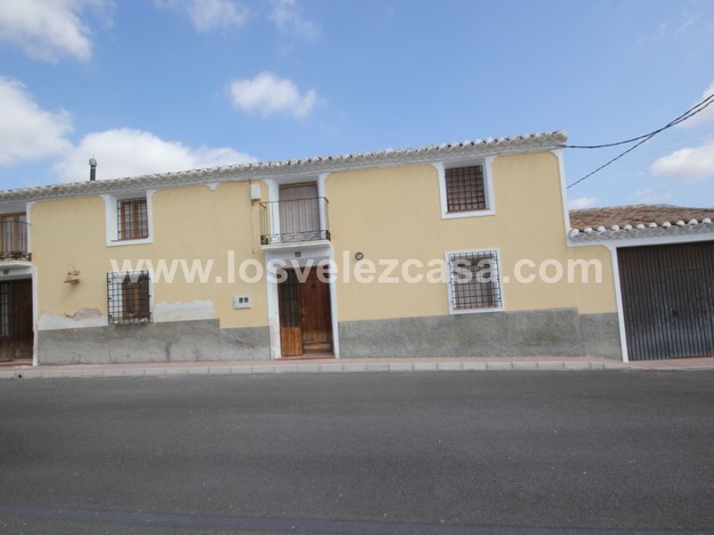 LVC306: Village or Town House for sale in Velez-Blanco, Almería