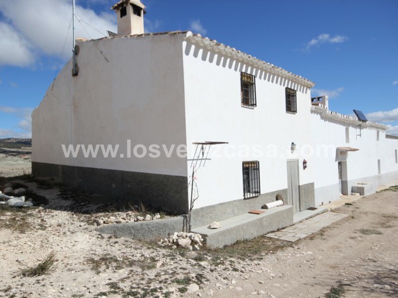 LVC366: Casa de Campo Adosada en venta en Topares, Almería