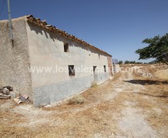 LVC410: Granja Pequeña en Maria, Almería