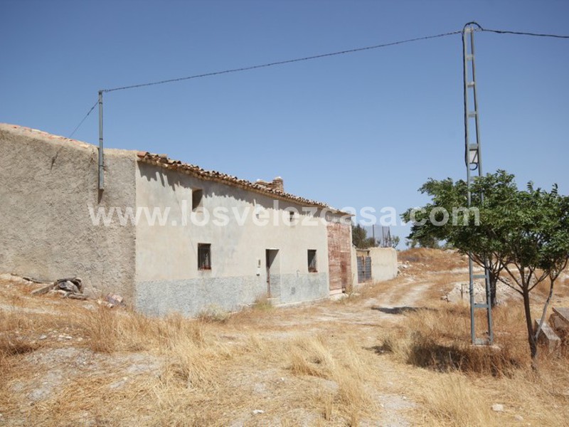 LVC410: Small Holding for sale in Maria, Almería