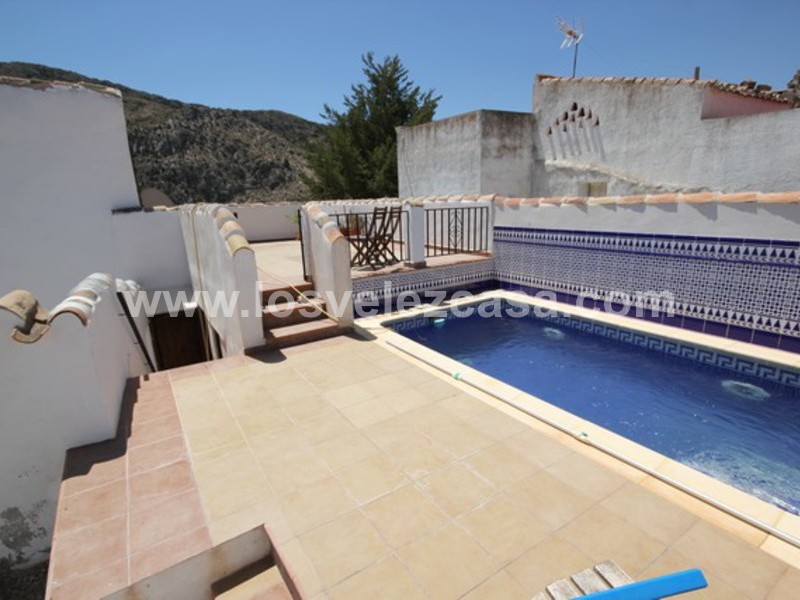 LVC419: Reformed Country Property for sale in Velez-Rubio, Almería