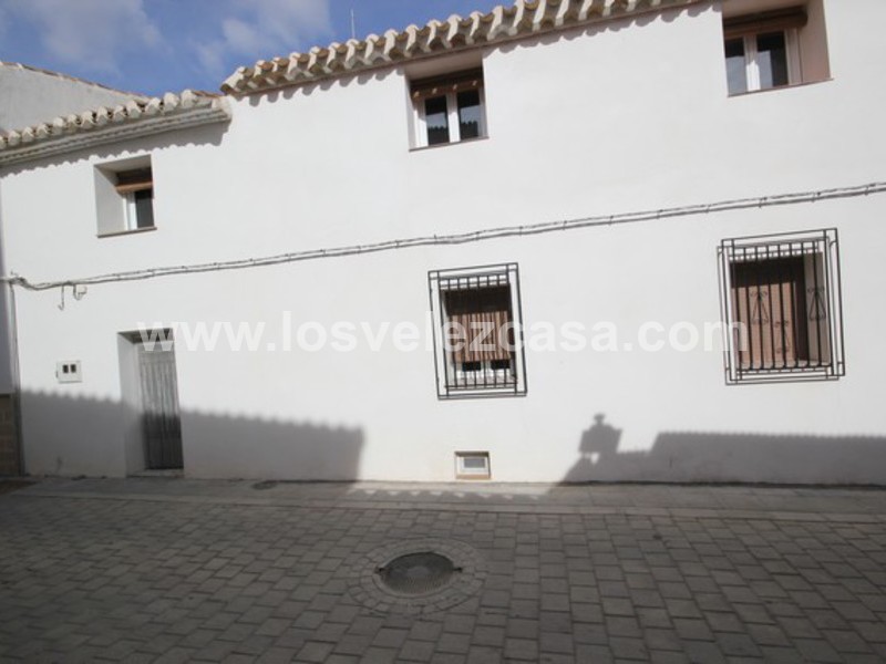 LVC426: Terraced Country House for sale in Velez Rubio, Almería