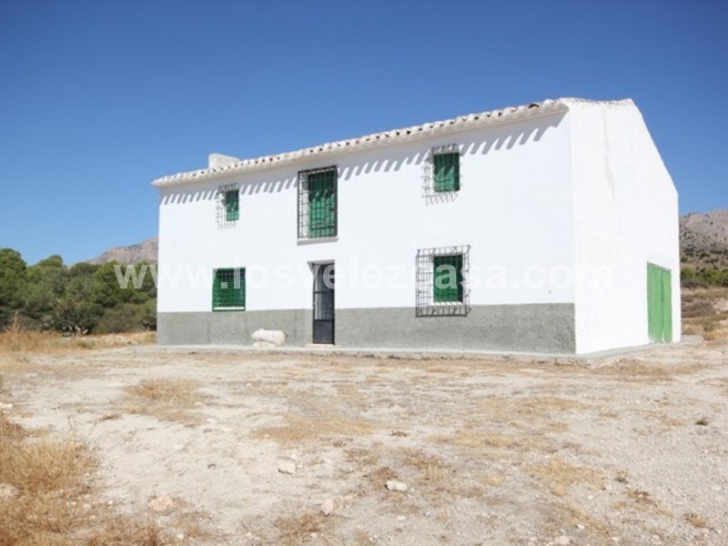 LVC446: Country Estate for sale in Velez Rubio, Almería