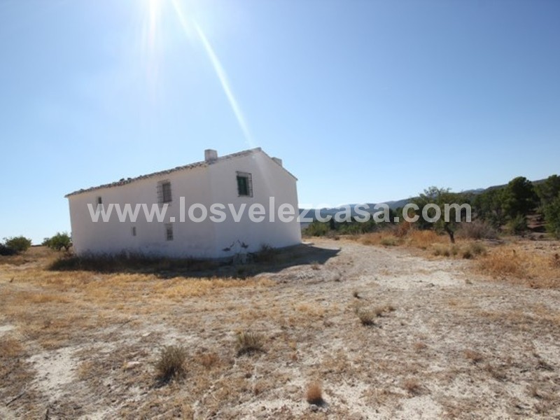 LVC446: Country Estate for sale in Velez Rubio, Almería