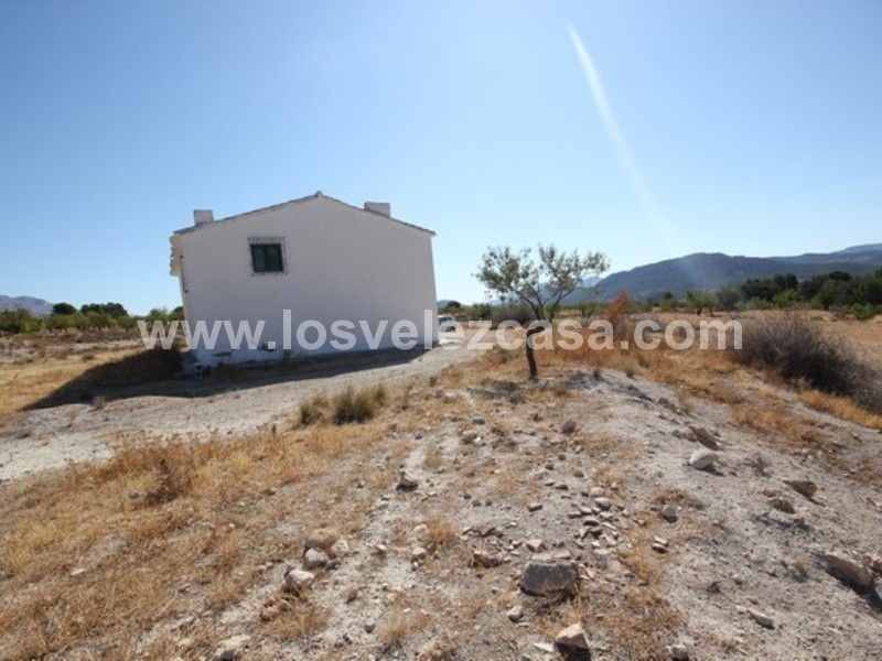 LVC446: Country Estate for sale in Velez Rubio, Almería