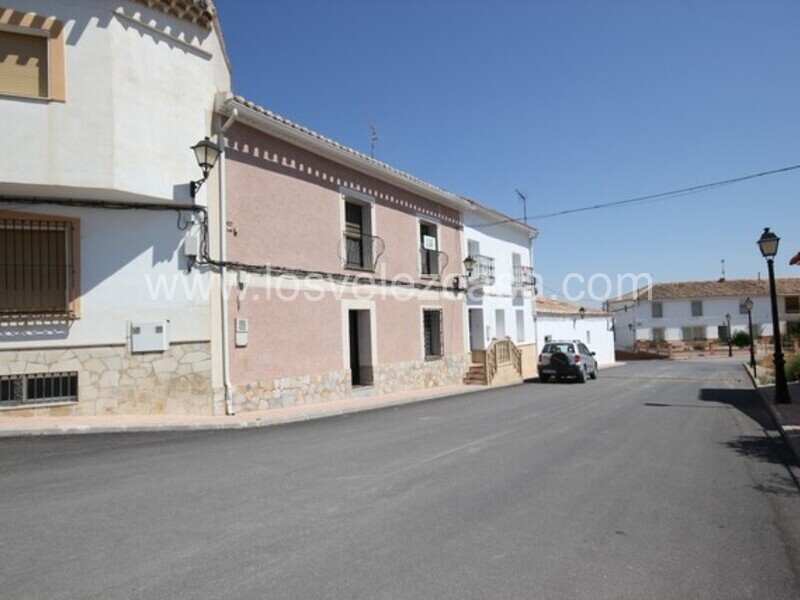 LVC464: Village or Town House for sale in Topares, Almería