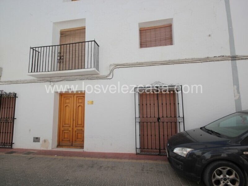 LVC466: Village or Town House for sale in Velez Blanco, Almería