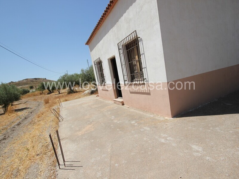 LVC498: Land for sale in Velez Blanco, Almería