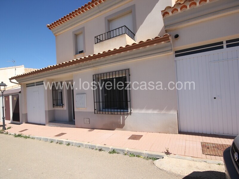 LVC515: Duplex for sale in Maria, Almería