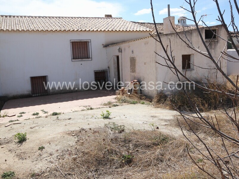 LVC520: Casa de Campo Adosada en venta en El Jardin, Almería