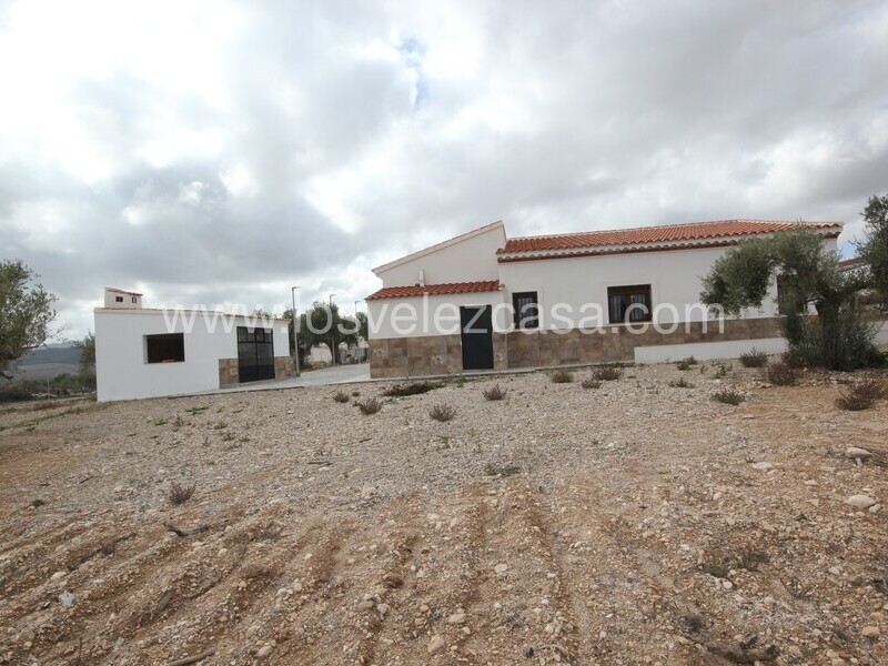 LVC528: Country Estate for sale in Velez Rubio, Almería