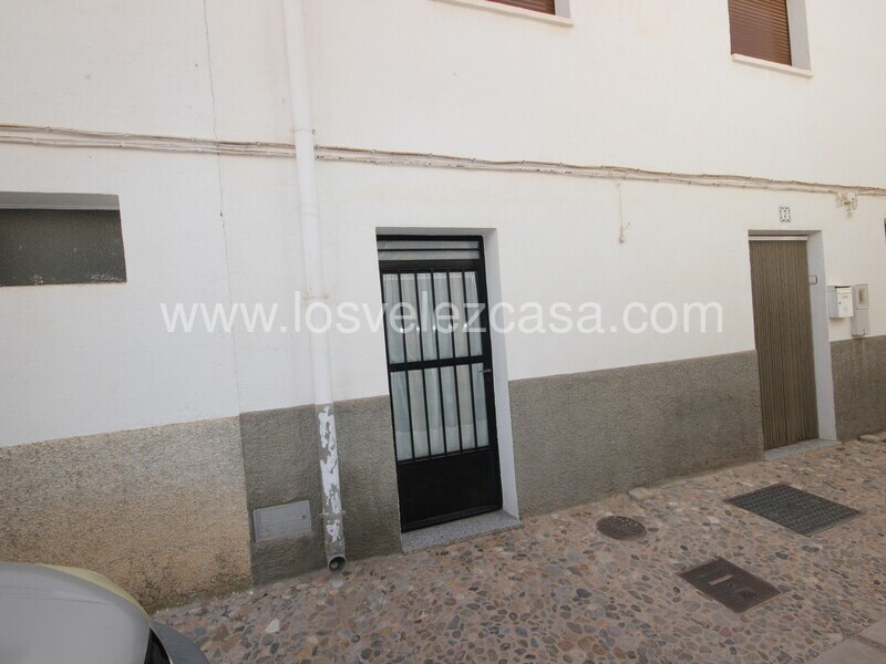 LVC523: 6 Dormitorio Duplex en venta